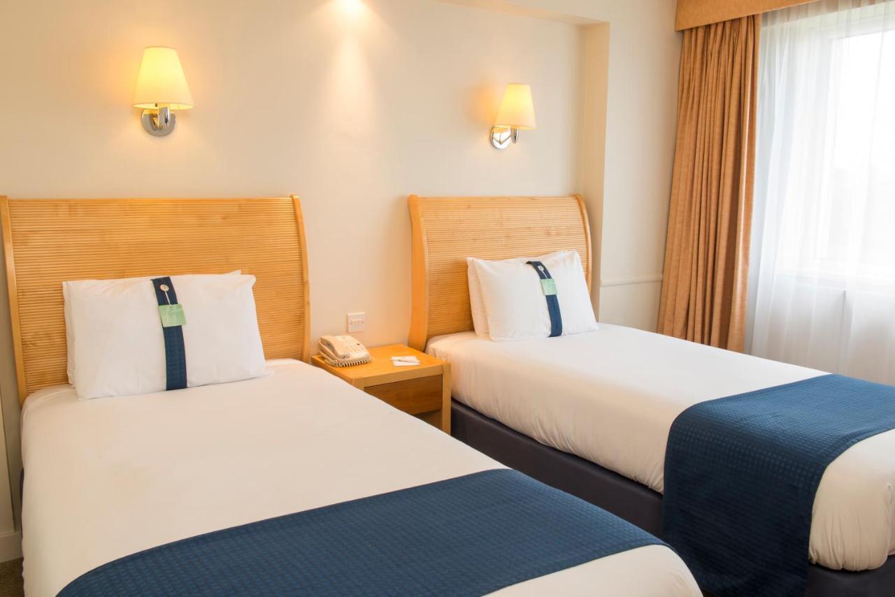 Holiday Inn London Brent Cross, An Ihg Hotel Ngoại thất bức ảnh
