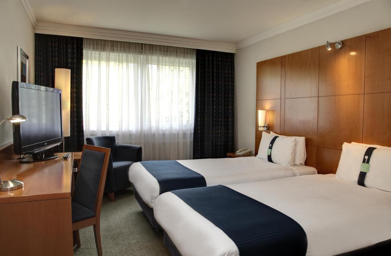 Holiday Inn London Brent Cross, An Ihg Hotel Ngoại thất bức ảnh