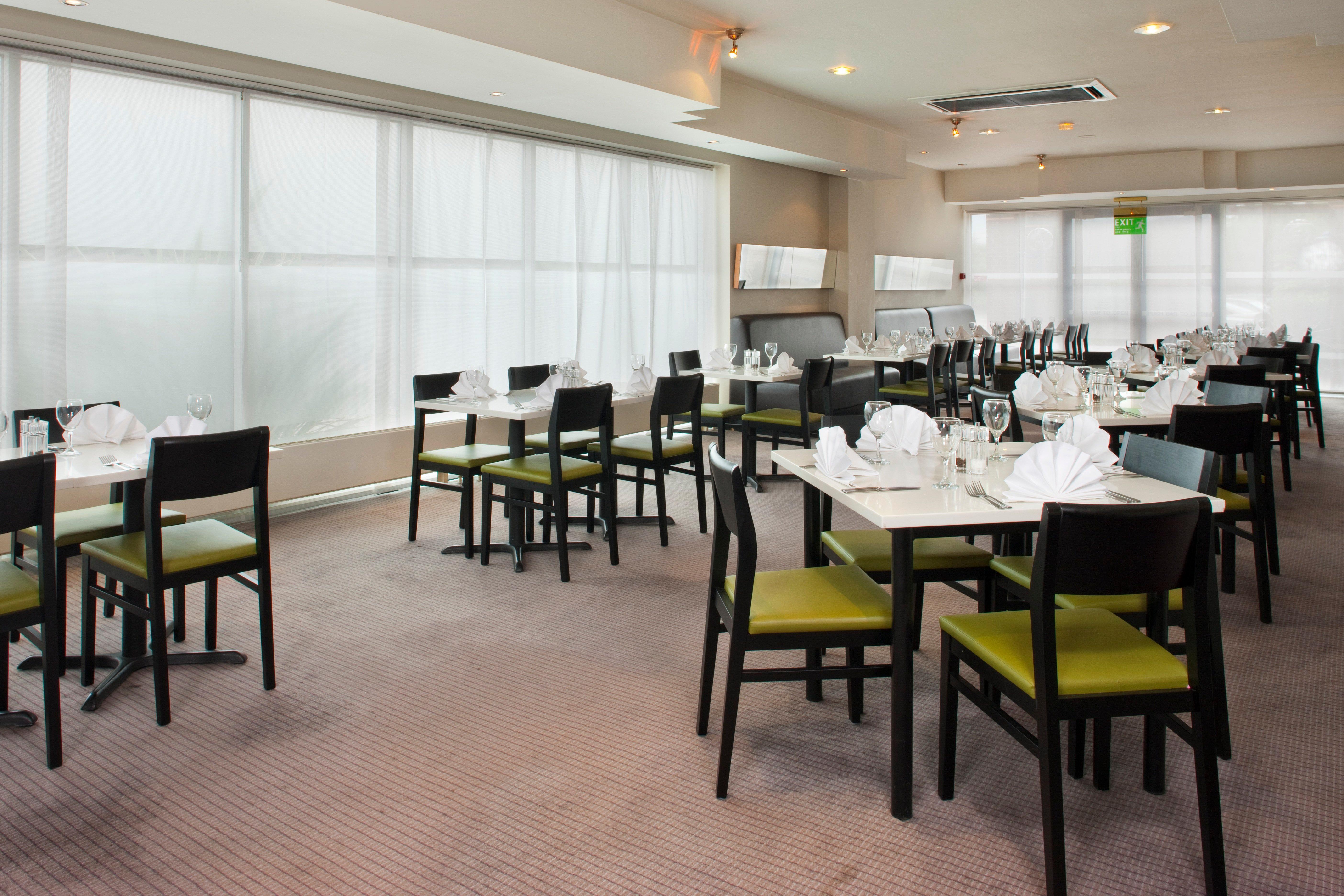 Holiday Inn London Brent Cross, An Ihg Hotel Ngoại thất bức ảnh