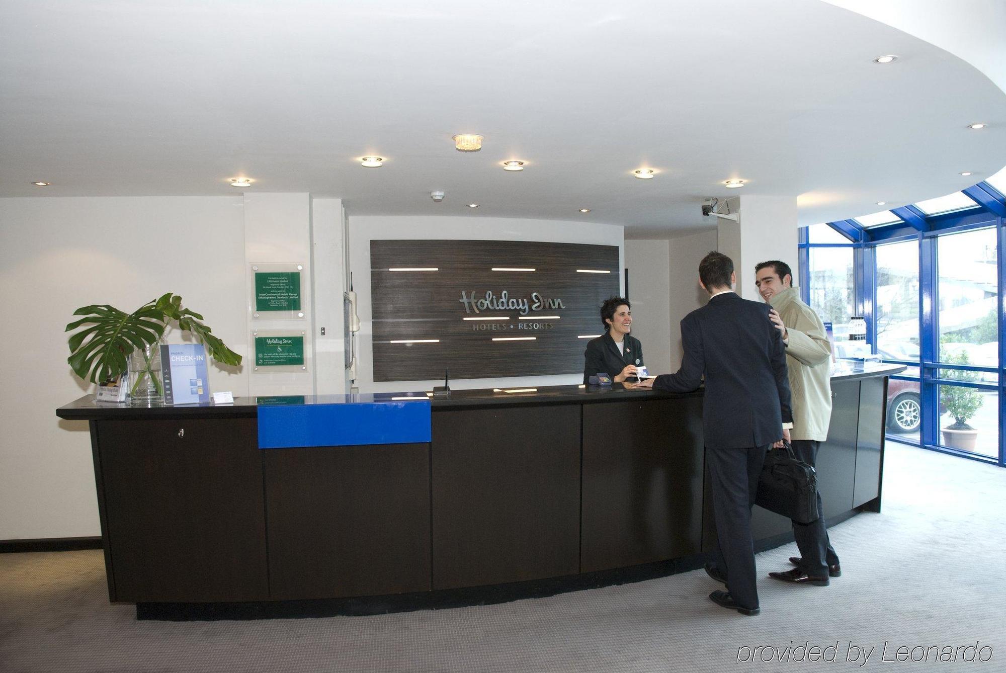 Holiday Inn London Brent Cross, An Ihg Hotel Ngoại thất bức ảnh